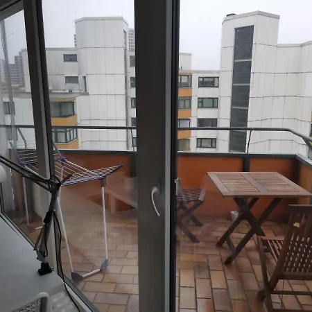 Apartamento Central Studio Mit Balkon