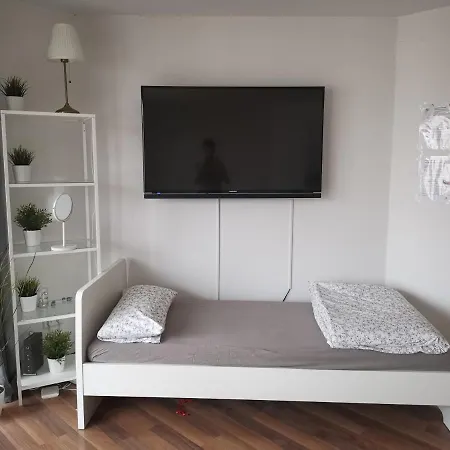 Central Studio Mit Balkon Apartment *